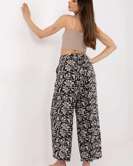 Women trousers model 212666