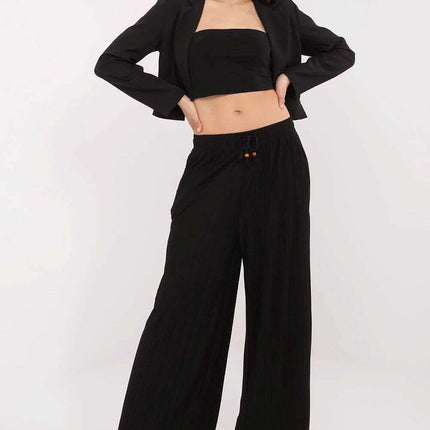 Women trousers model 212667