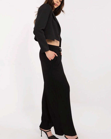 Women trousers model 212667
