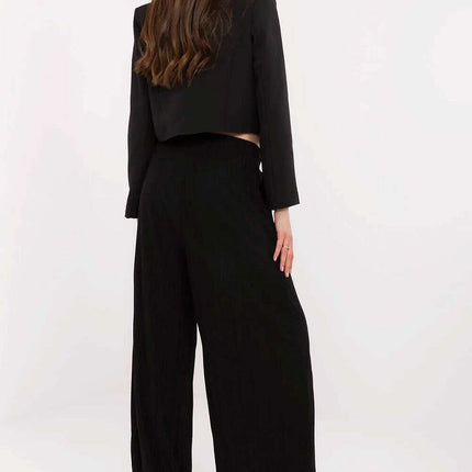 Women trousers model 212667