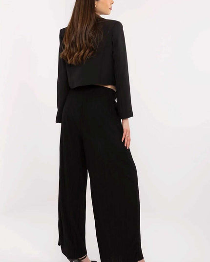 Women trousers model 212667