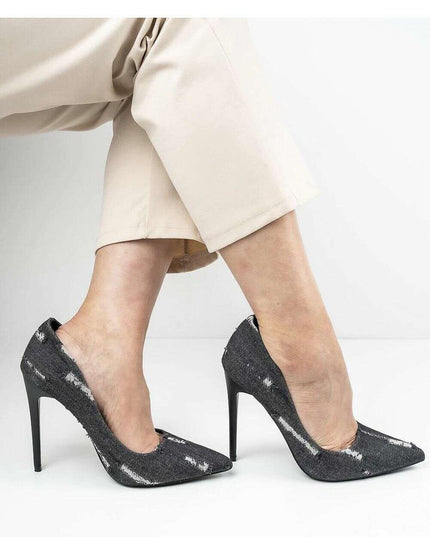 High heels model 213130