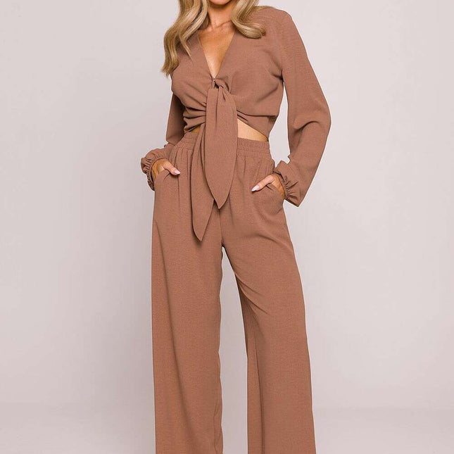 Women trousers model 213677