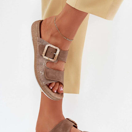 Flip-flops model 214738