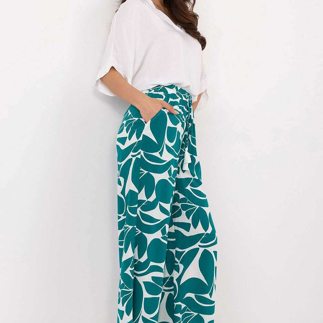 Women trousers model 215121