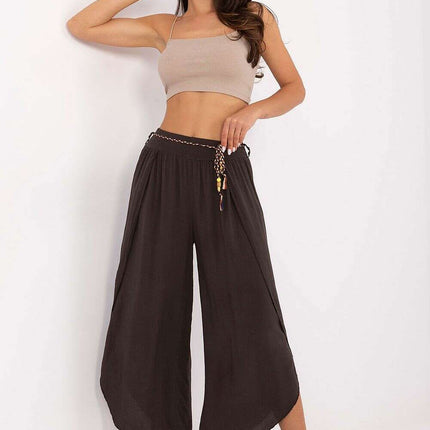 Women trousers model 215570