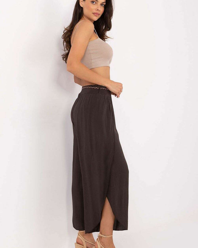 Women trousers model 215570