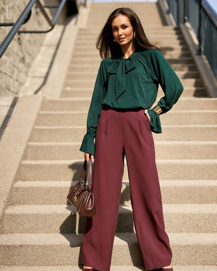 Women trousers model 216488