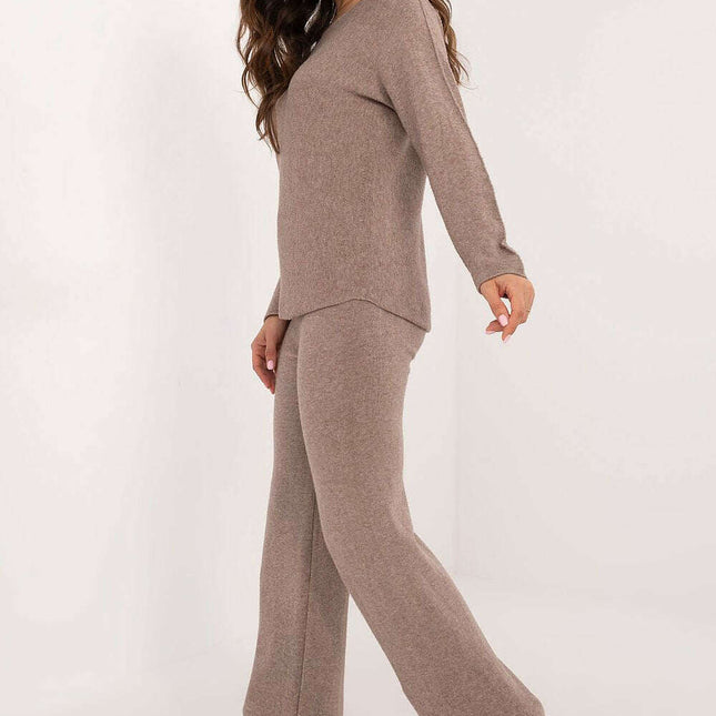 Casual Womens Sweater And Pants Set With Round Neckline