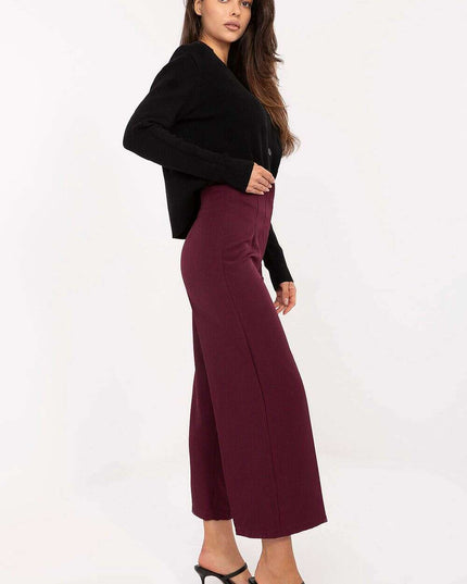 Women trousers model 216722