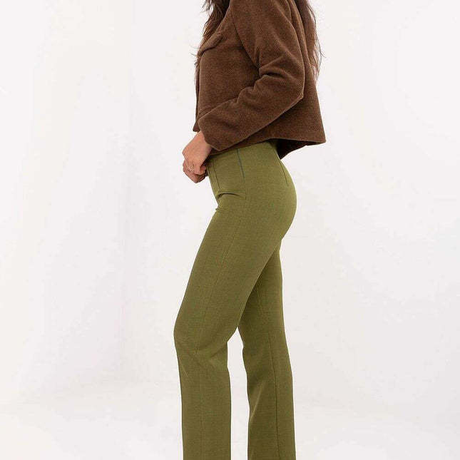 Women trousers model 216745
