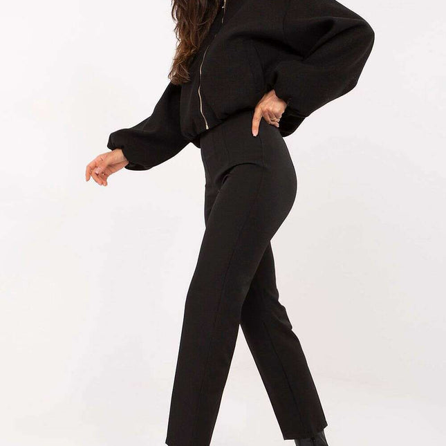 Women trousers model 216747