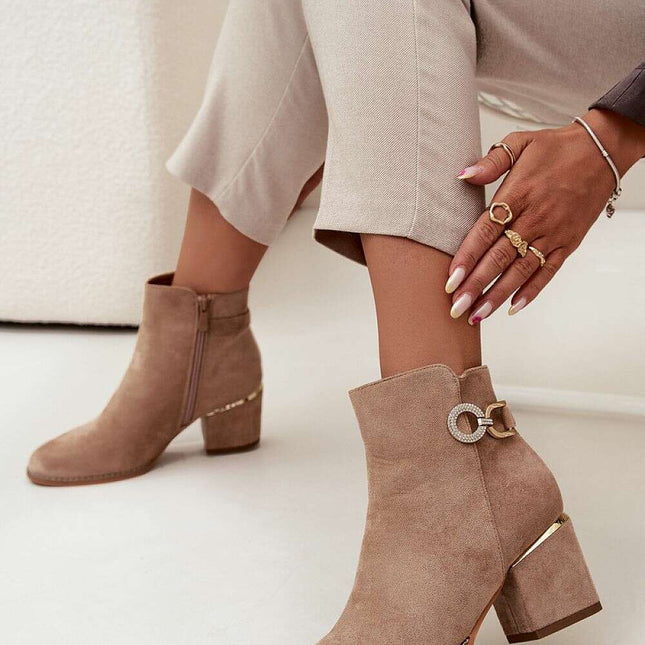 Heel boots model 216807