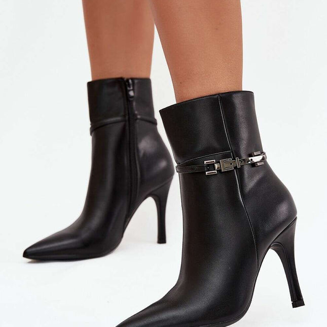 Heel boots model 217722