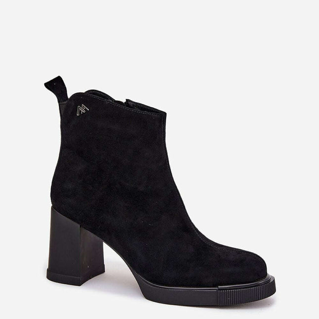 Heel boots model 217801