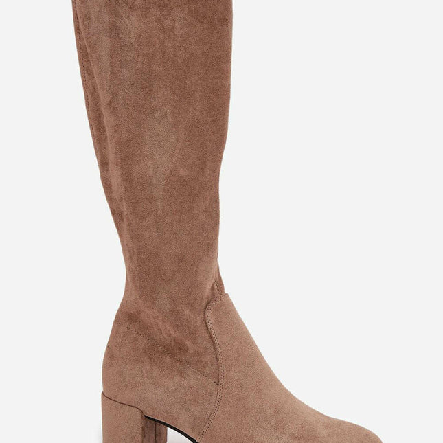 Heel boots model 217836