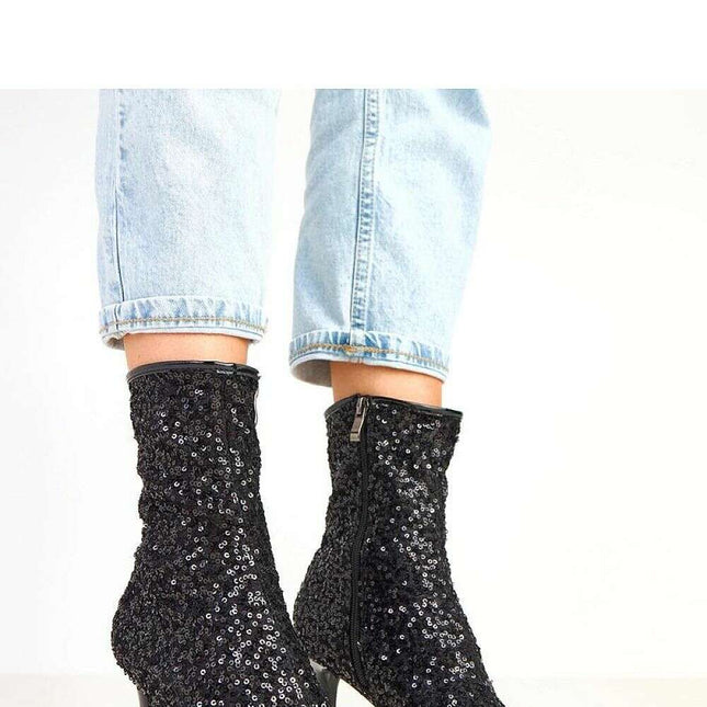 Heel boots model 217901