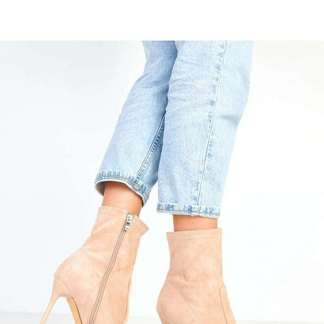 Heel boots model 217902