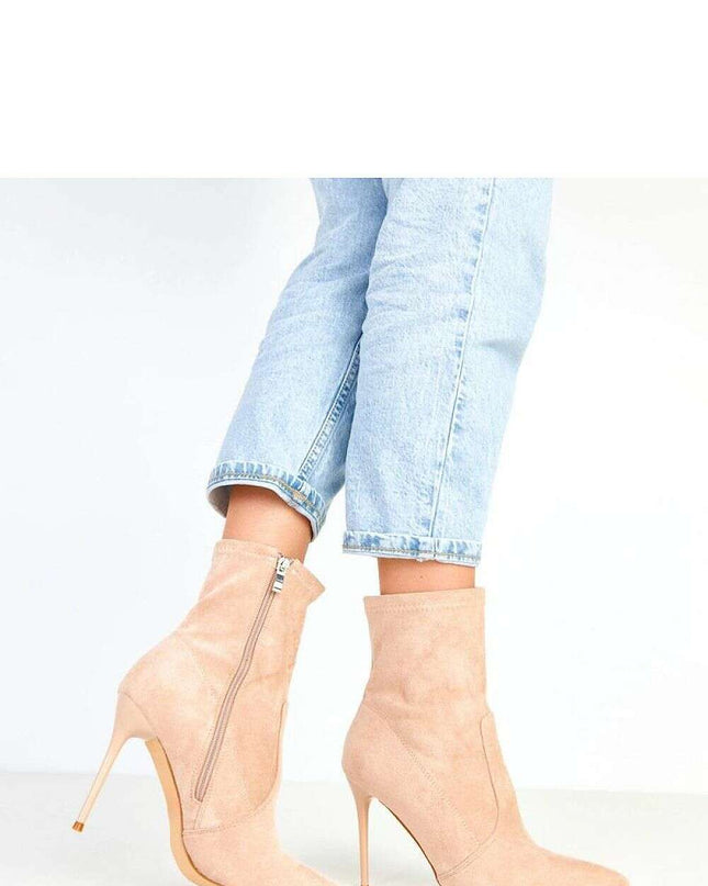 Heel boots model 217902