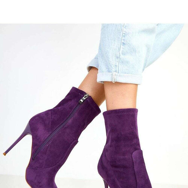 Heel boots model 217903