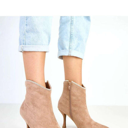 Heel boots model 217907