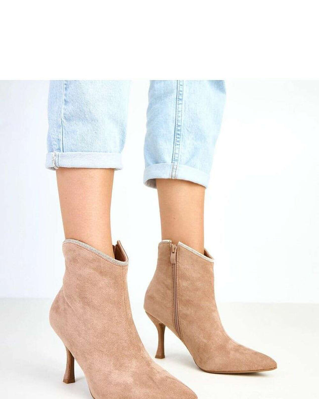 Heel boots model 217907