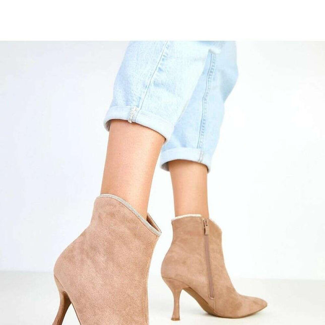 Heel boots model 217907