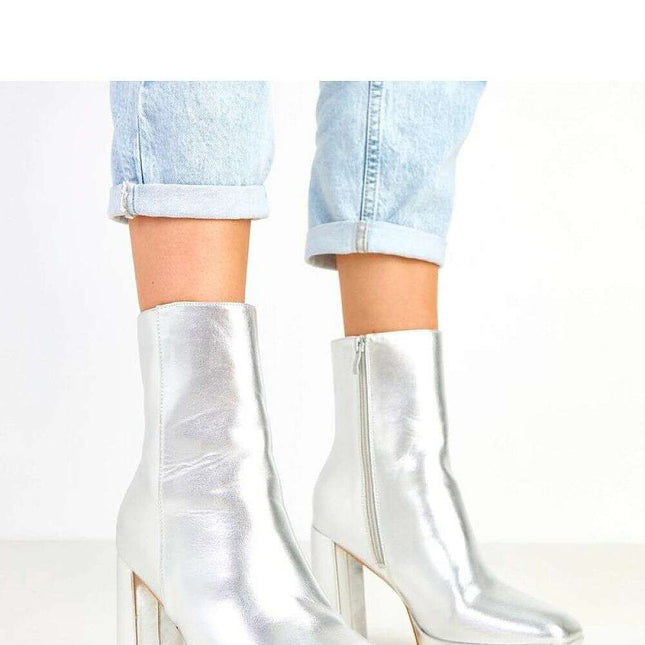 Heel boots model 217910