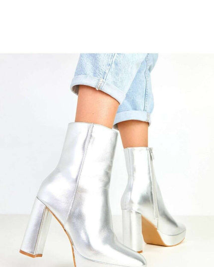 Heel boots model 217910
