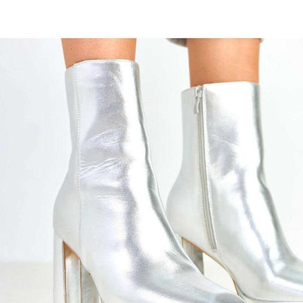 Heel boots model 217910