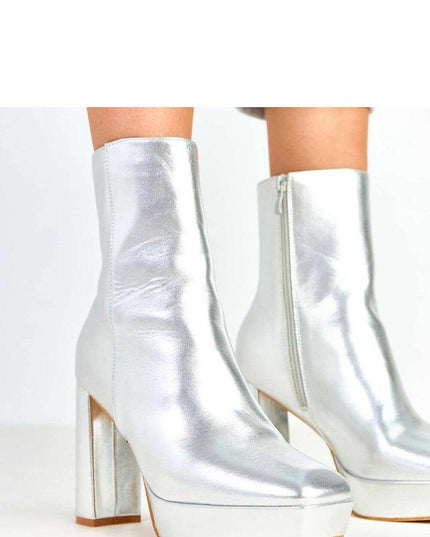 Heel boots model 217910