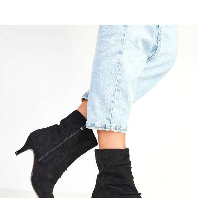 Heel boots model 217914
