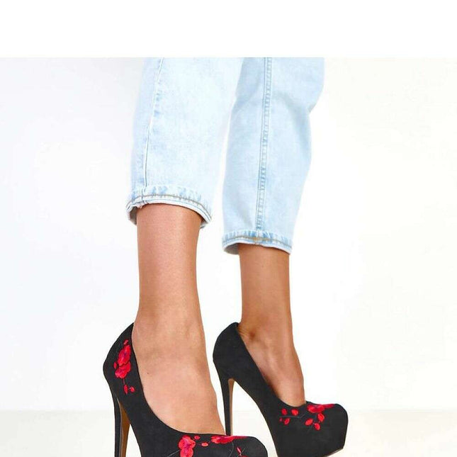 High heels model 217940