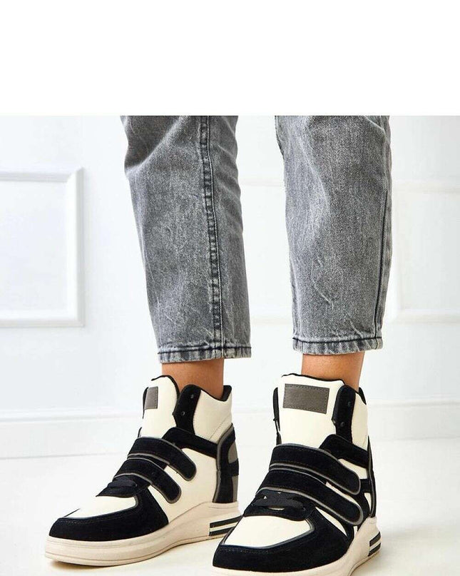 Sport Shoes model 217956