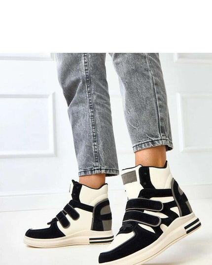 Sport Shoes model 217956