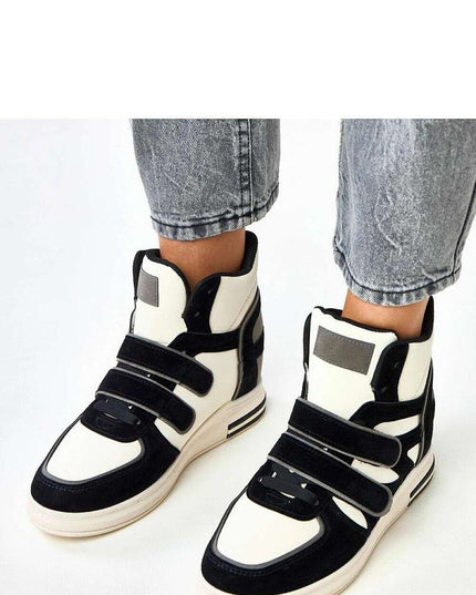 Sport Shoes model 217956