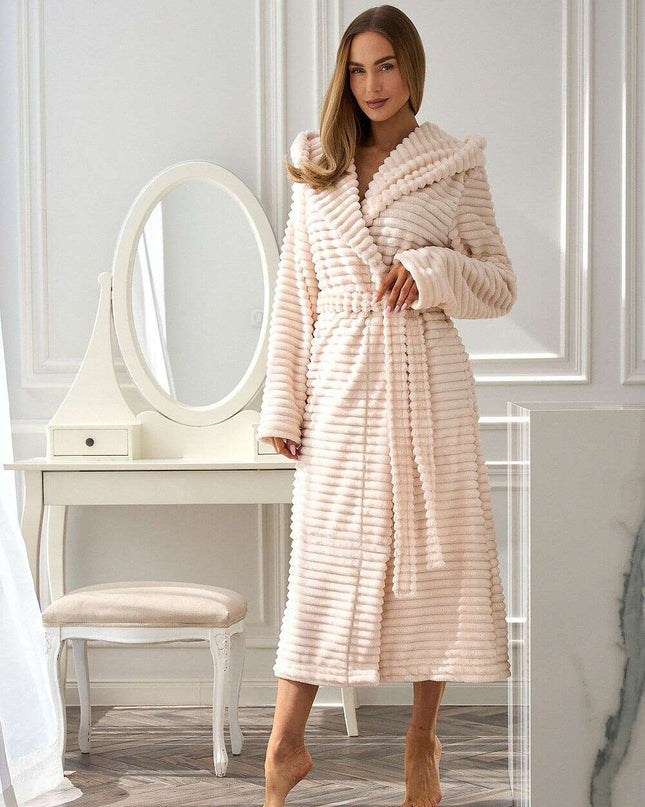 Women’s Quilted Bathrobe with Hood, Pockets & Tie Waist – Très Elite