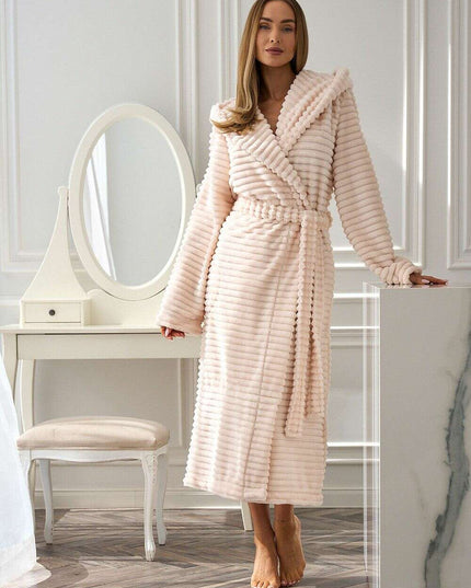 Women’s Quilted Bathrobe with Hood, Pockets & Tie Waist – Très Elite