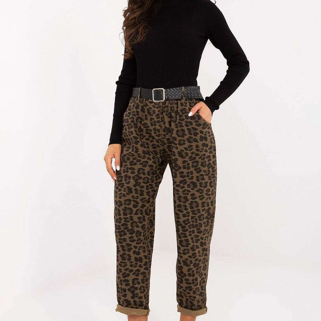 Women trousers model 218431
