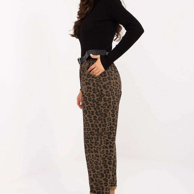 Women trousers model 218431