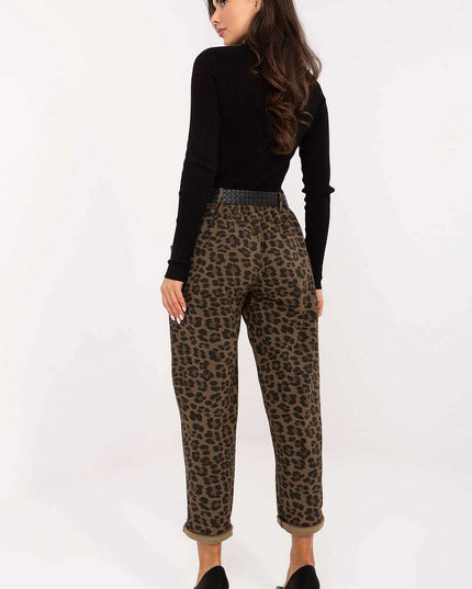 Women trousers model 218431