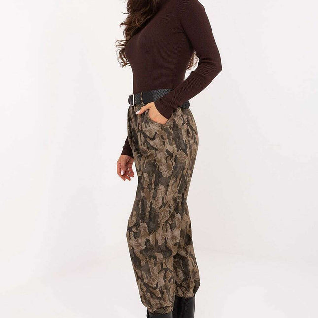 Women trousers model 218436