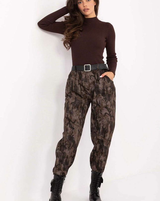 Women trousers model 218439
