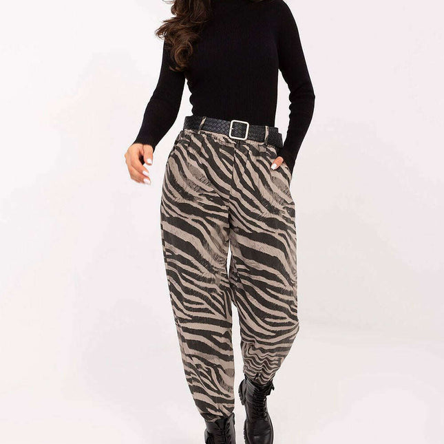 Women trousers model 218440