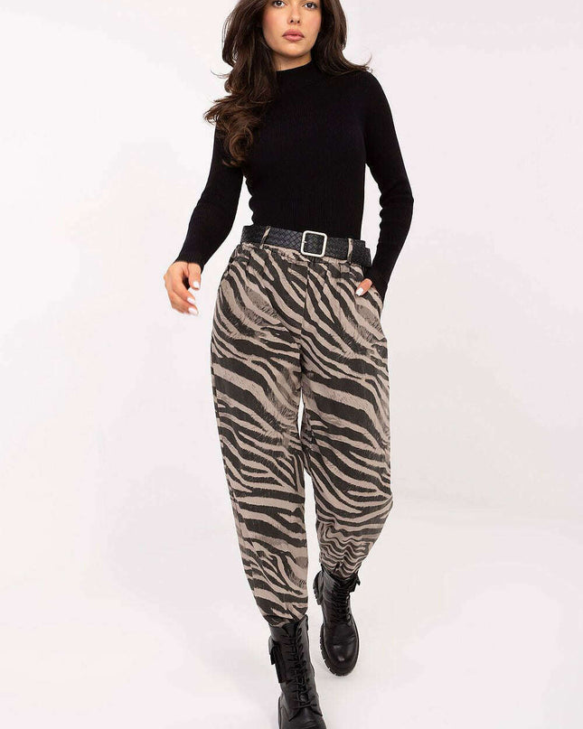 Women trousers model 218440