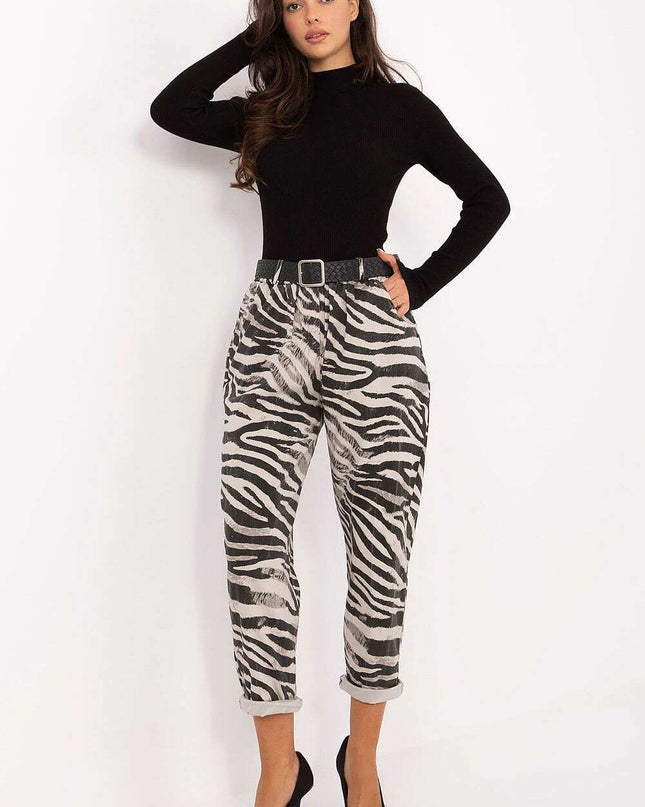 Women trousers model 218442