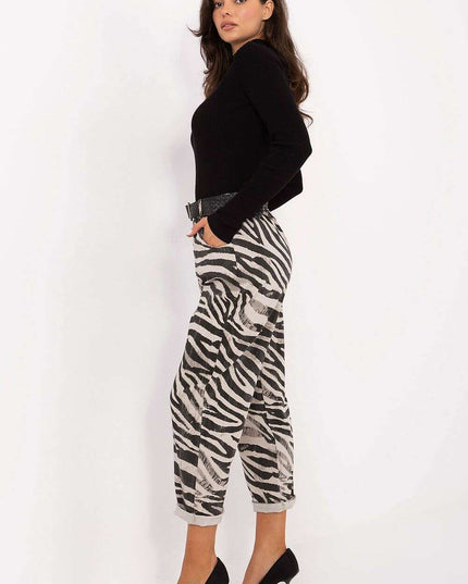 Women trousers model 218442
