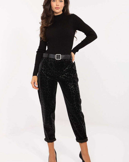 Women trousers model 218443