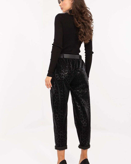 Women trousers model 218443