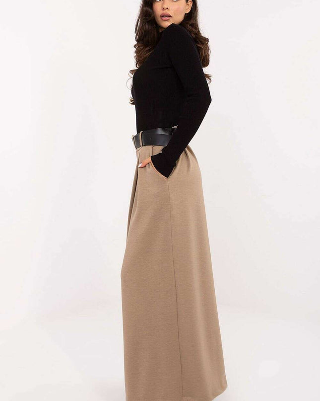 Women trousers model 218449